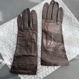 CHANEL vintage Brown Leather Gloves